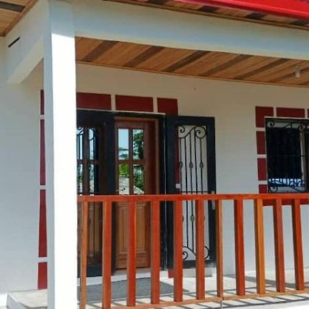 La Maison Du Voyageur Kribi Exteriör bild